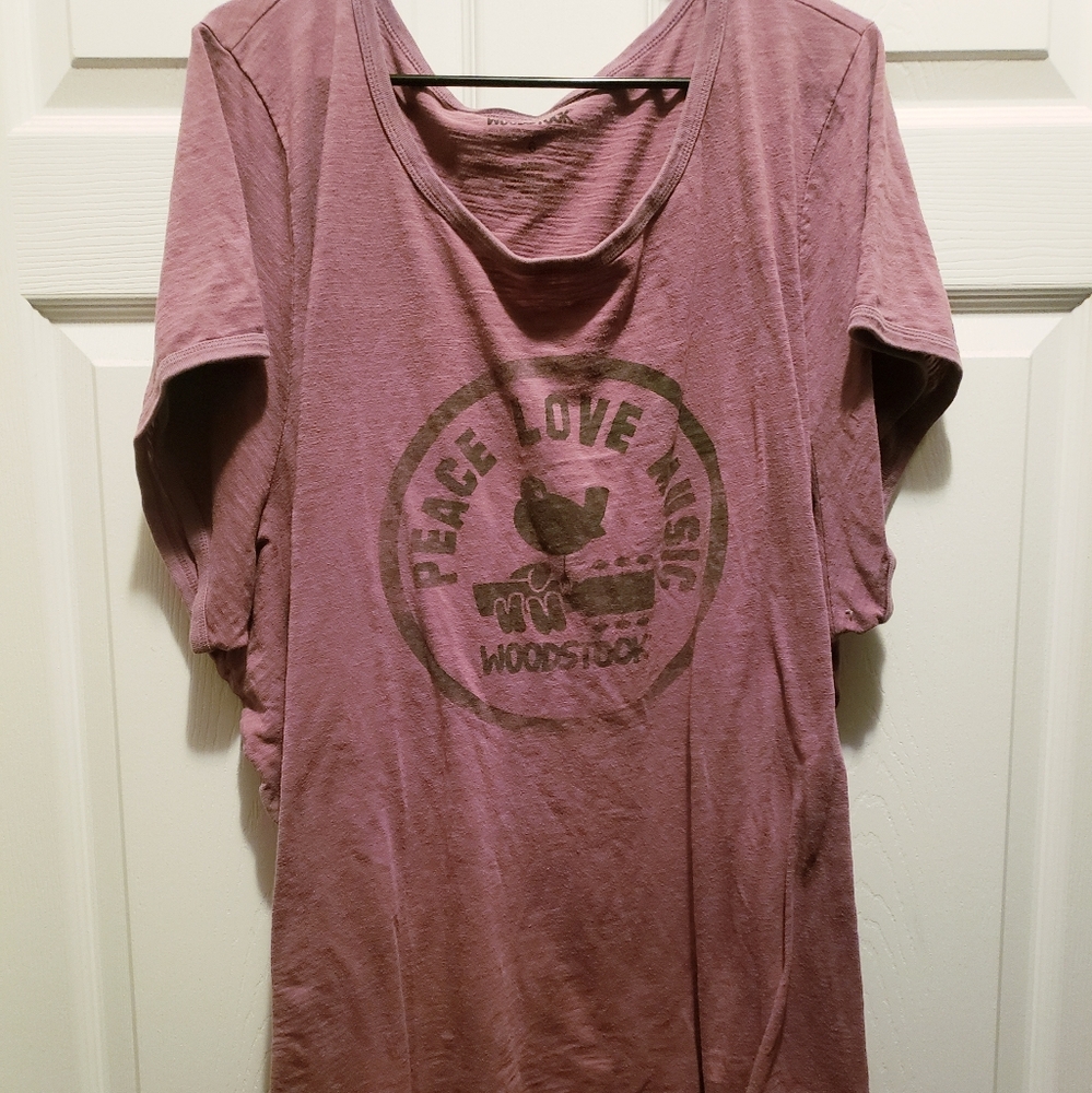 TORRID, Woodstock Tee, size 6